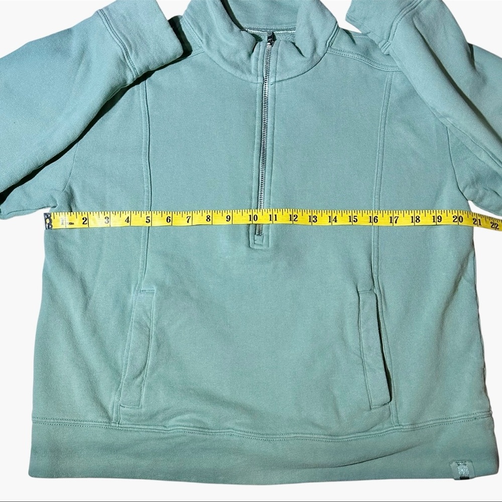 Tommy Bahama Green Half Zip Zip-Up Sweater - Medium - Picture 7 of 8